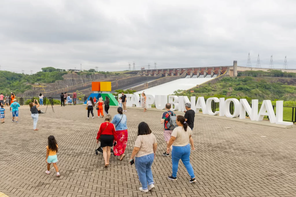 Panoramic Itaipu Tour
